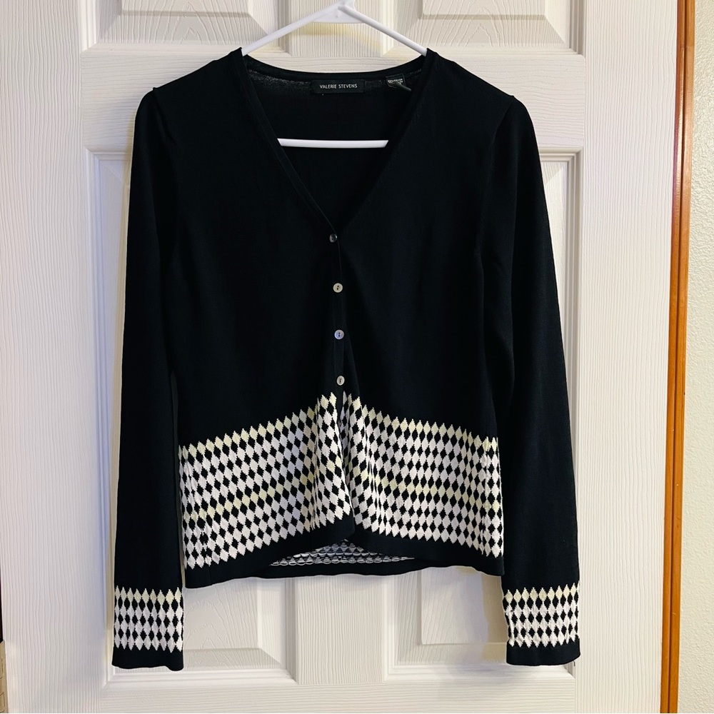 Valerie Stevens Black Knit Cardigan Long Sleeve Sz Medium White Diamond. Button